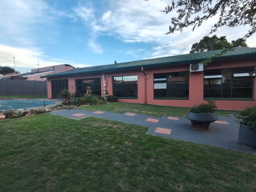 4 Bedroom Property for Sale in Sasolburg Ext 11 Free State